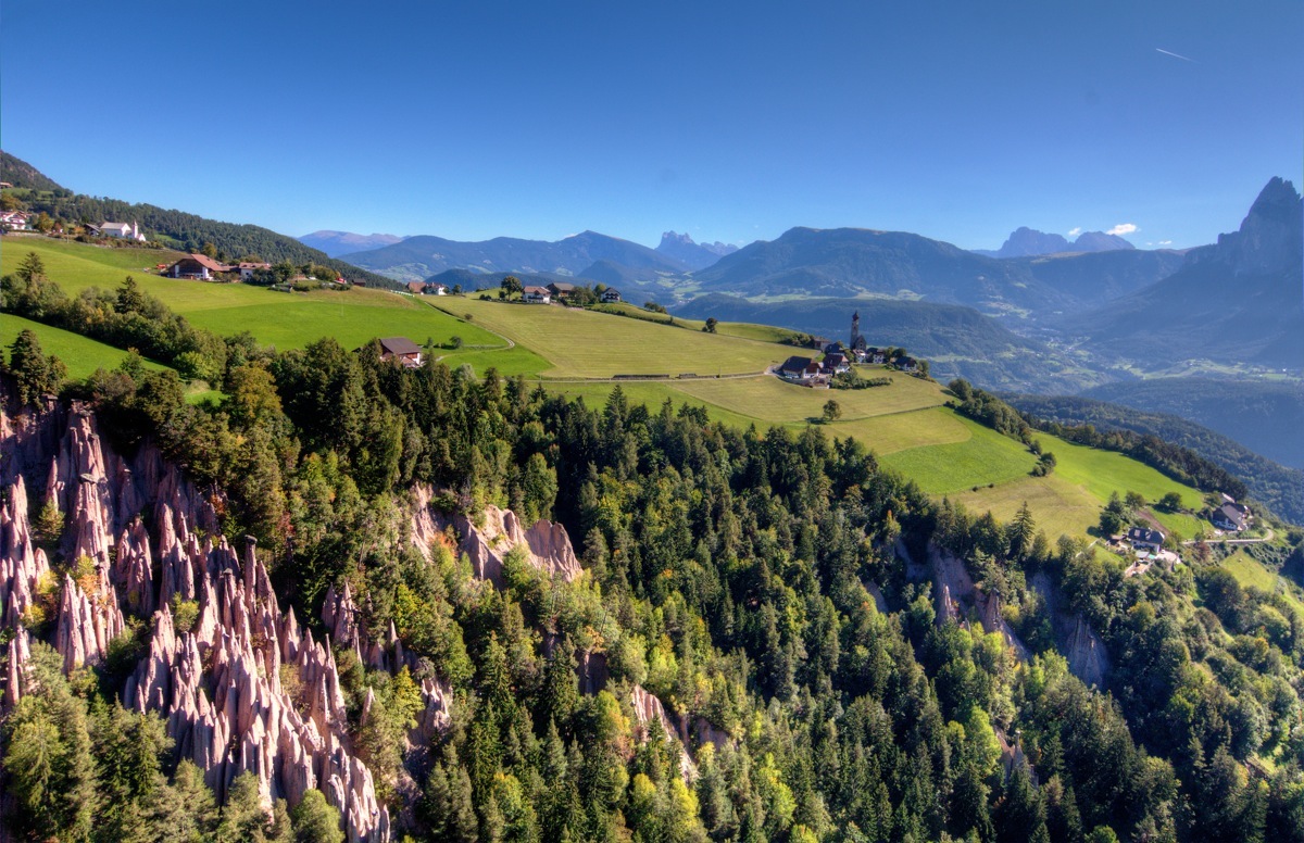 Le piramidi di terra del Renon con Panorama sulle Dolomiti Alto Adige
