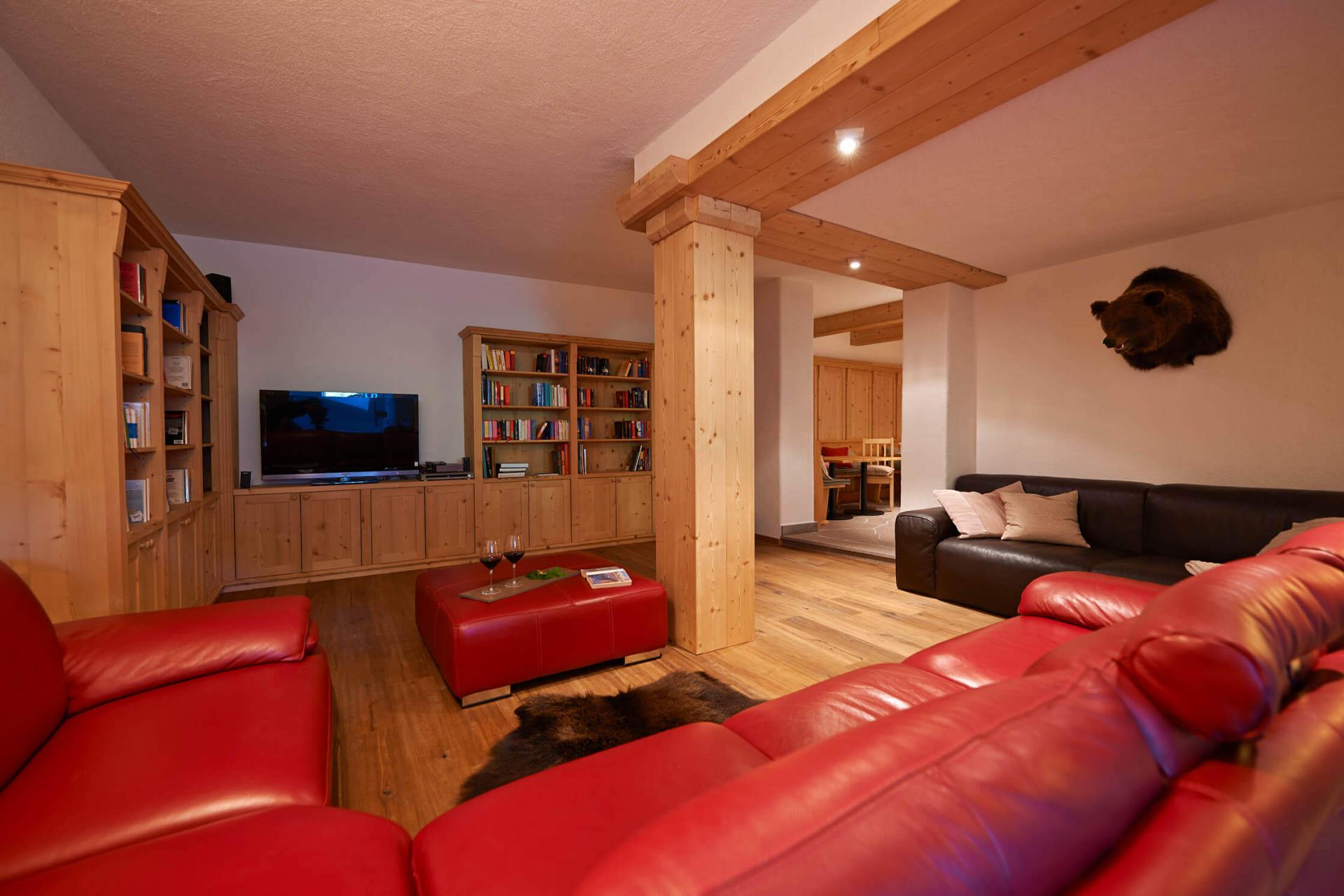Chalet Südtirol Mieten Wohnzimmer Uriges Ambiente zum Wohlfühlen im Urlaub