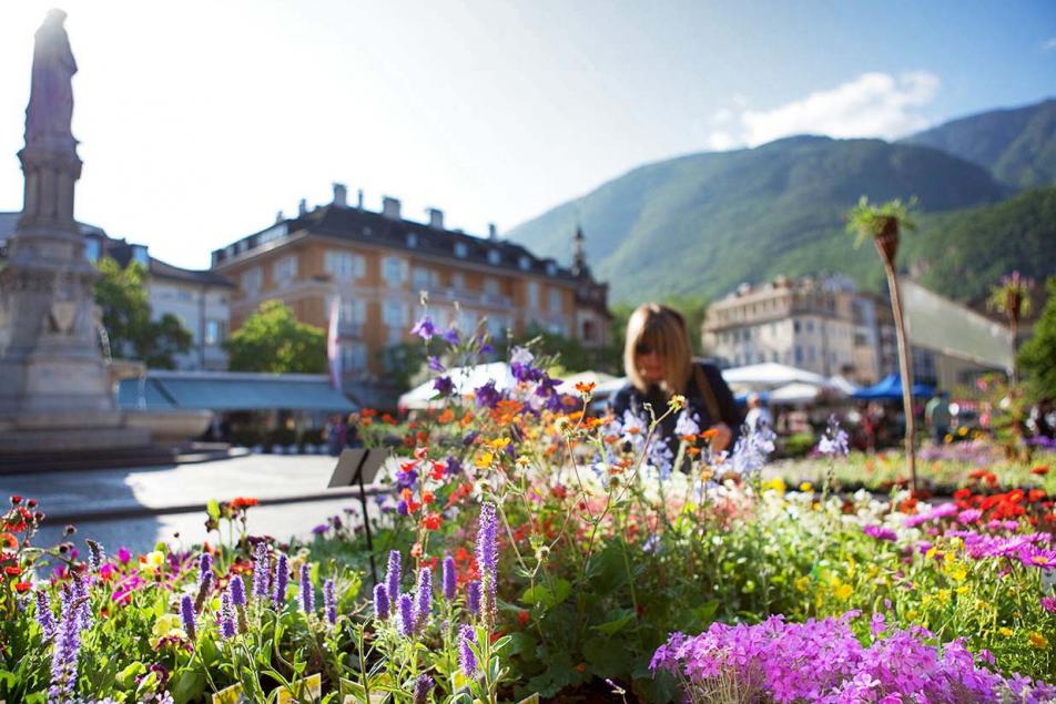 Blumenfest Bozen Wellnessurlaub Südtirol