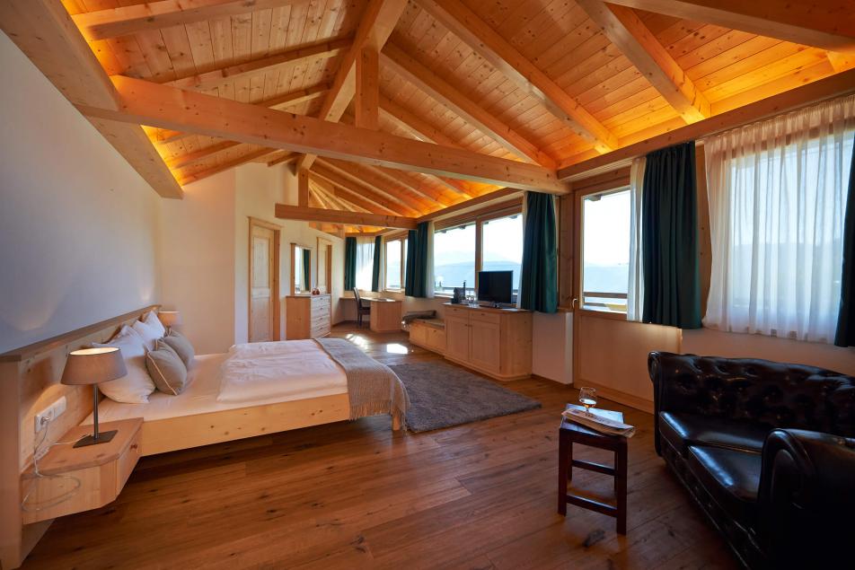 Affitto Villa Alto Adige Vacanza Trentino Stanza Suite Dolomiti Lusso Legno Open Space Design