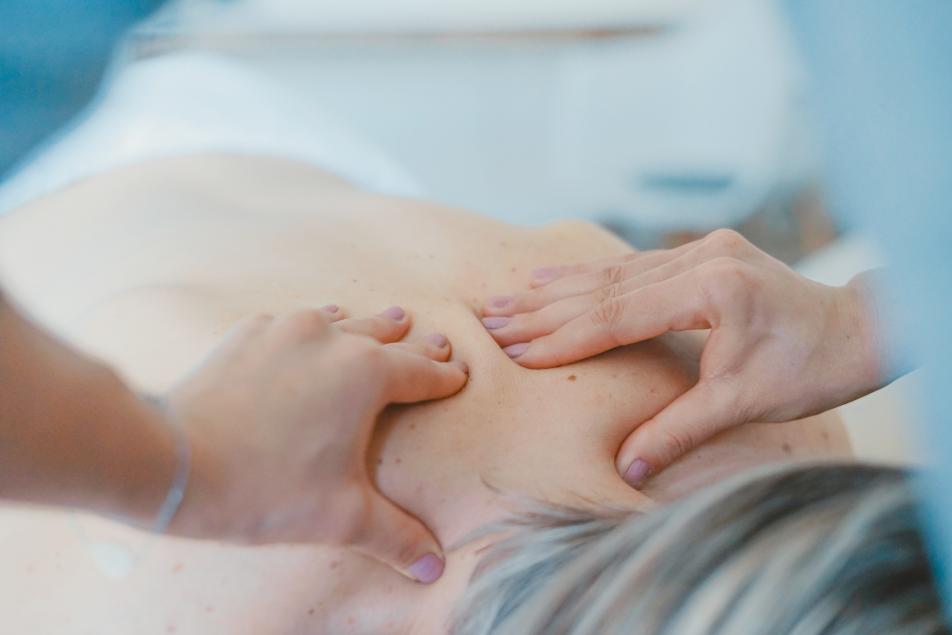 Individueller Geschenke Gutschein Massage Wohlfühlpaket Schönheits Behandlungen Schenken