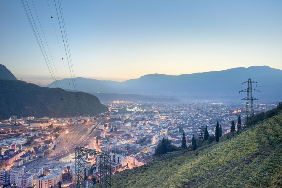 Renon Cable Car Romantic City Bolzano Hills Mountains Wine Yards Italy