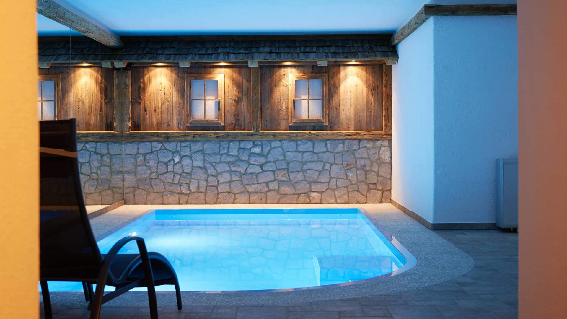 Alpine Lodge with Wellness and Spa in the mountains for relaxation with indoor pool
